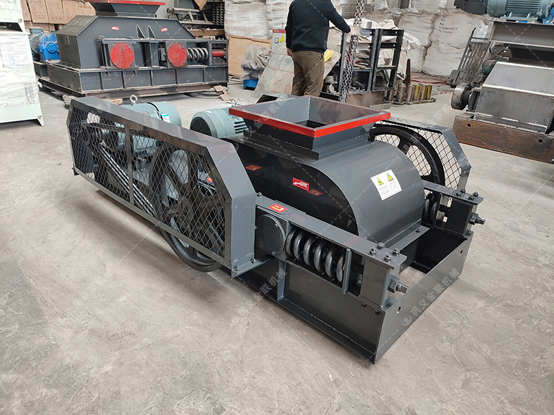 瀝青混合料性能不達標？雙齒輥破碎機助你提升路面質量