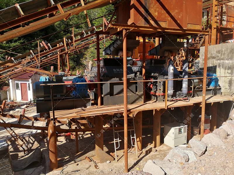 2025 年制砂設備新趨勢：全自動液壓對輥制砂機為何成行業優選？